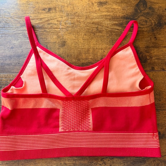 Avia Sports Bra Size Large Red Orange Vented Strappy Athletic Activewear Workout - Picture 8 of 9
